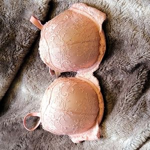 Victoria's secret bra 34DD